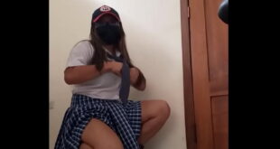 18-year-old student leaves class early and performs sensual dance in the principal's room